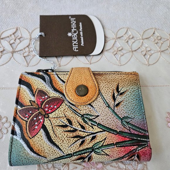 NWT Anuschka Hand Painted Women's Wallet - Picture 1 of 8
